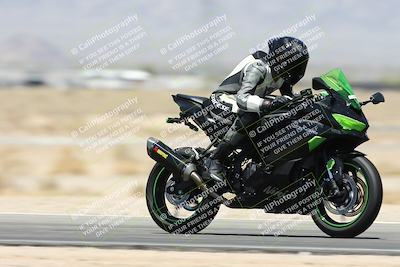 media/May-25-2025-TrackXperience (Sun) [[393a69de75]]/Level 1/Session 5 (Speed Pans)/
